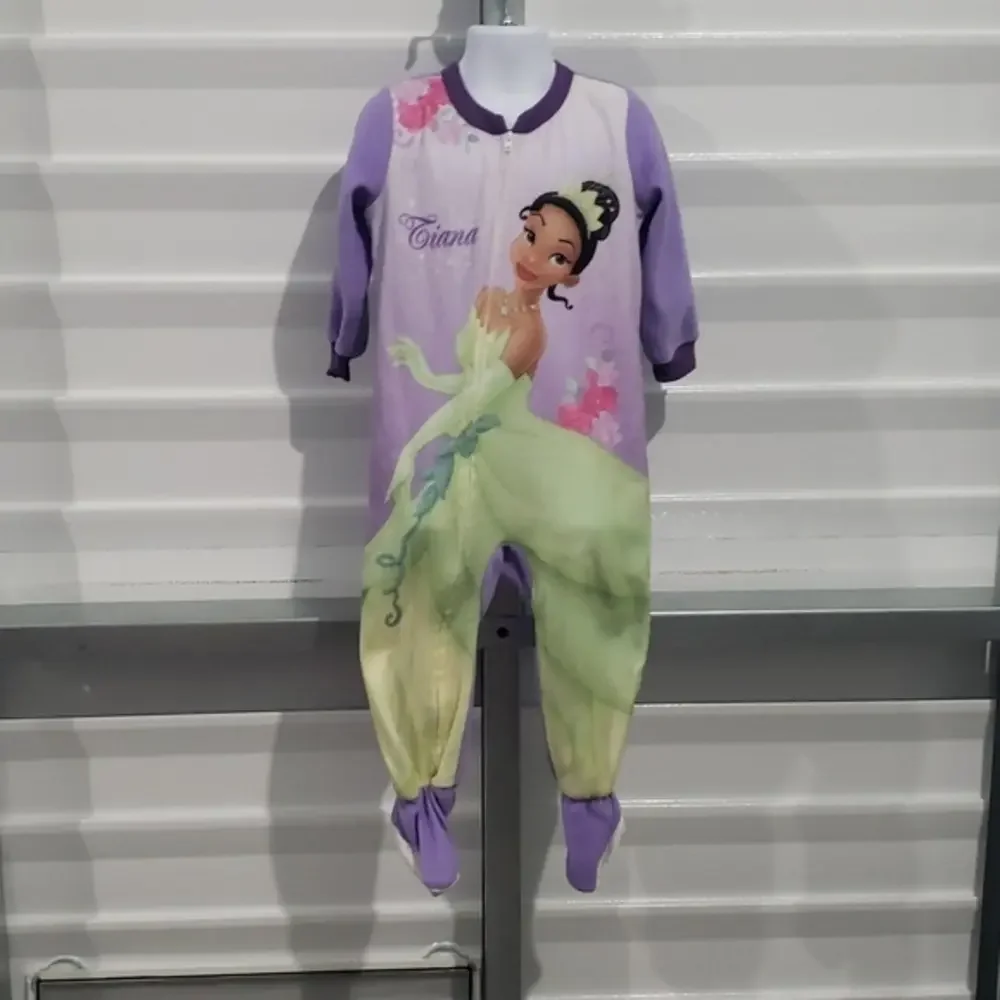 Disney brand footed pajamas‎ size 3T